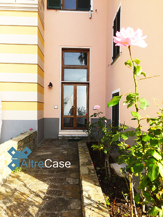 Camogli Ruta appartamento con vista mare e posto auto