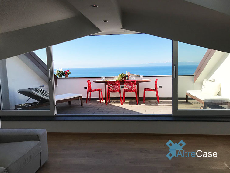 Camogli collina raffinato Attico con terrazza