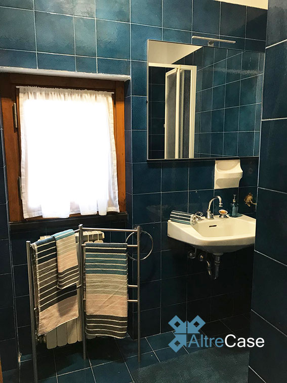 Camogli villetta con giardino e box auto