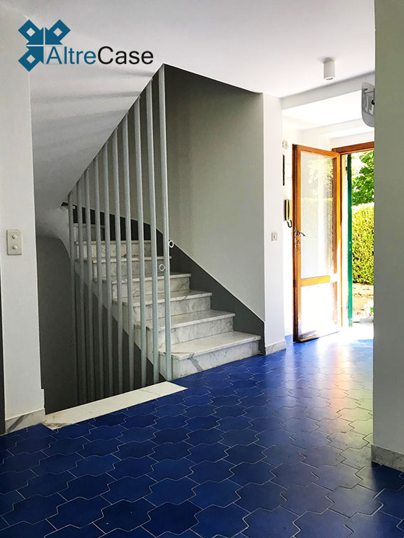 Camogli villetta con giardino e box auto