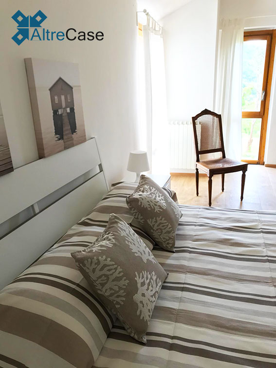 Camogli villetta con giardino e box auto