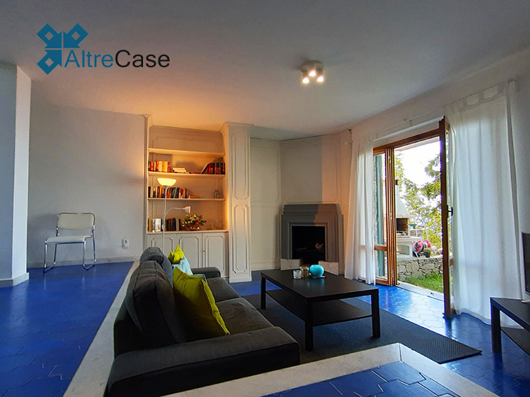 Camogli villetta con giardino e box auto