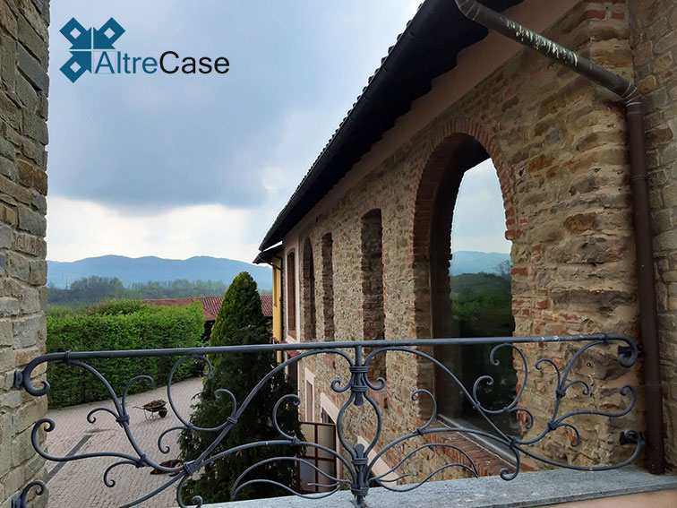 Cremolino Cascina con vigneto