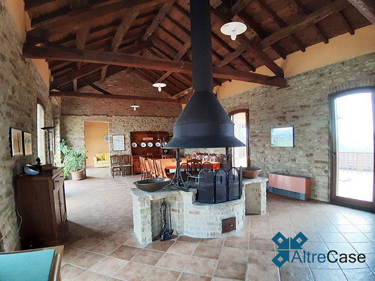 Cremolino Cascina con vigneto