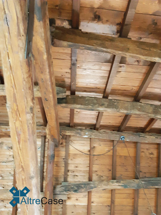 Cremolino Cascina con vigneto