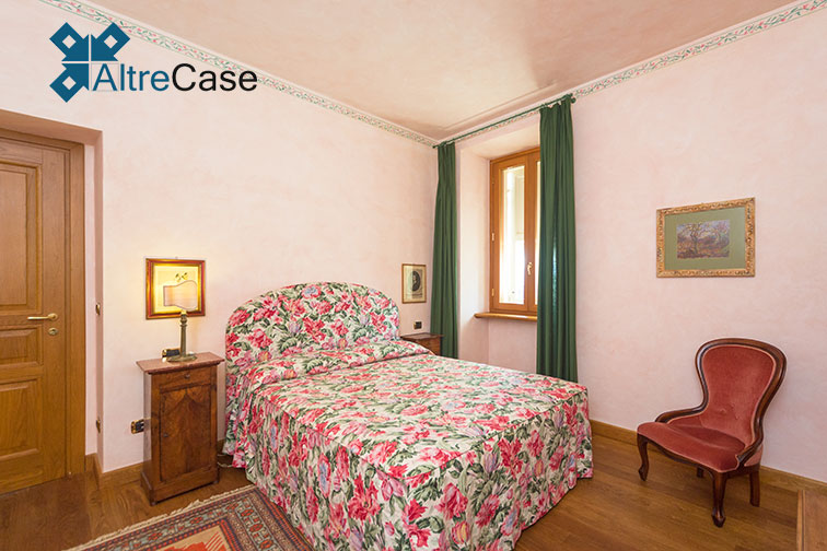 Cremolino Cascina con vigneto