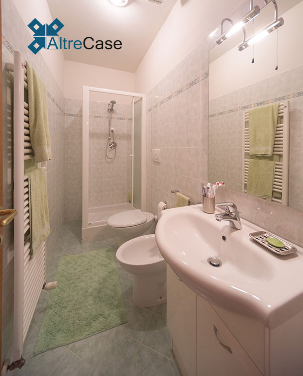 Cremolino Cascina con vigneto