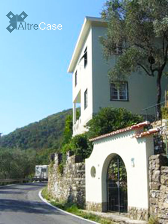 Bellissimo Villino con giardino