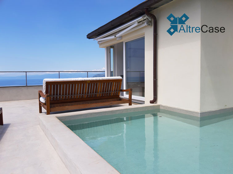 Prestigioso Attico con piscina