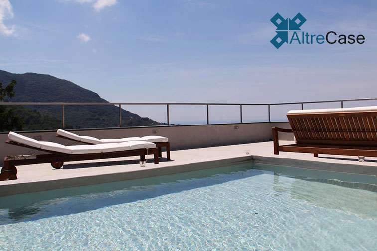 Prestigioso Attico con piscina