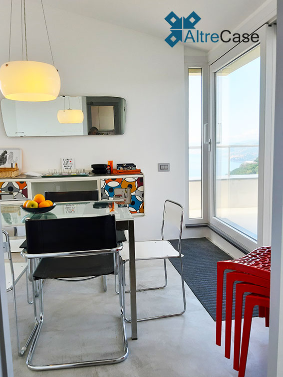 Prestigioso Attico con piscina