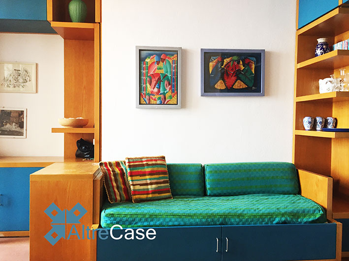 Piccola metratura con terrazzo frontemare e posto auto