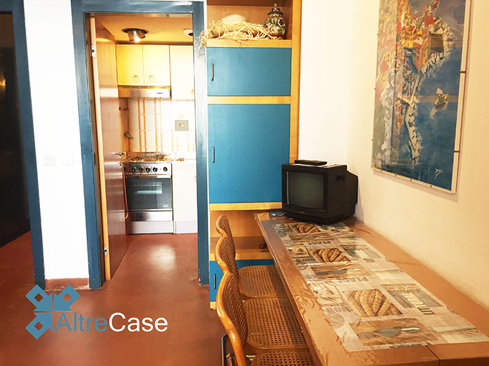 Piccola metratura con terrazzo frontemare e posto auto