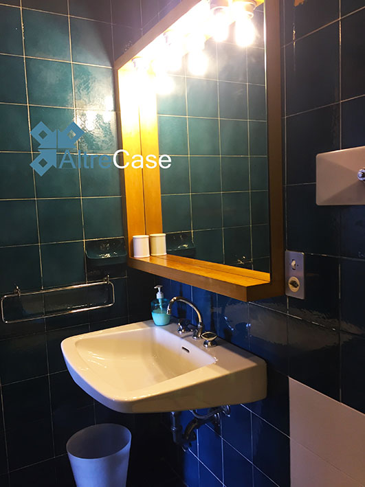 Piccola metratura con terrazzo frontemare e posto auto