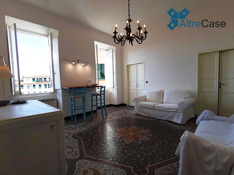 Luminoso appartamento con vista sul porticciolo