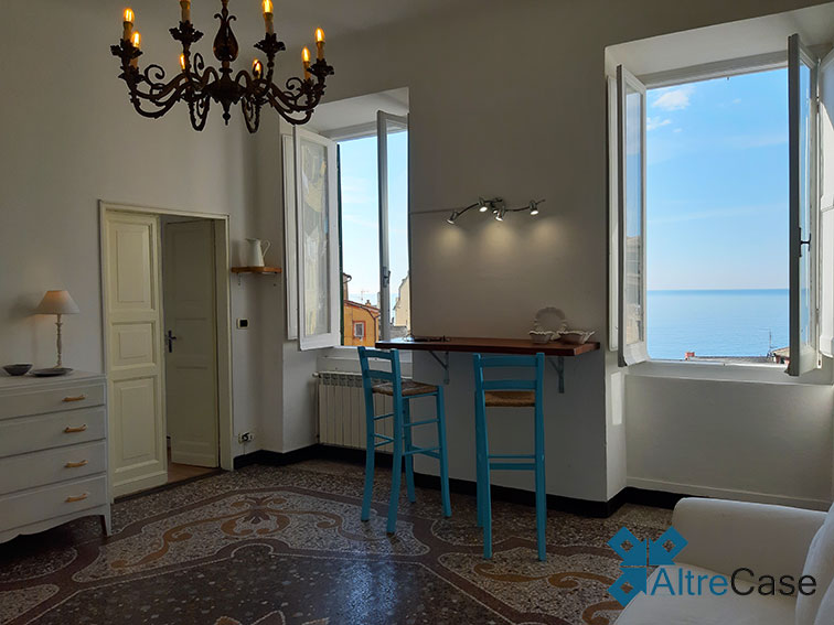 Luminoso appartamento con vista sul porticciolo