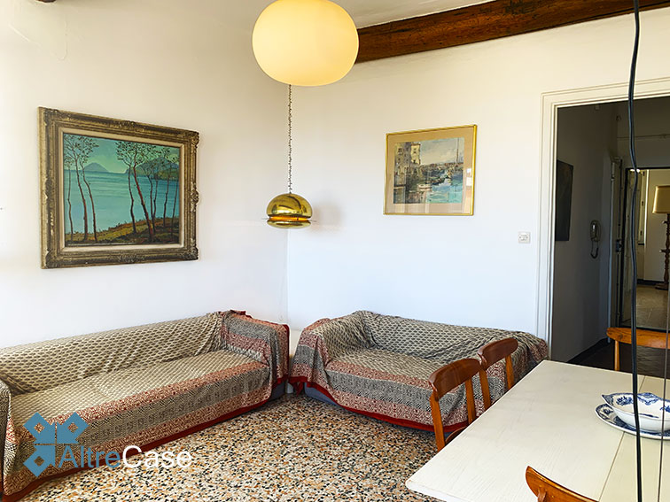 Sopra i tetti del centro storico medievale