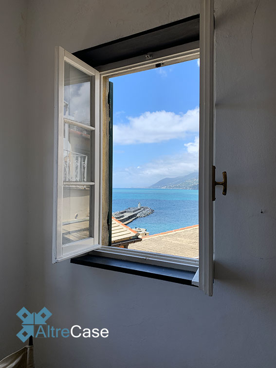 Sopra i tetti del centro storico medievale