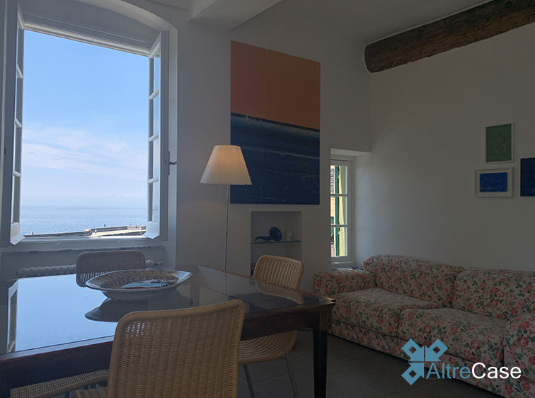 Piccolo gioiello sul porto di Camogli