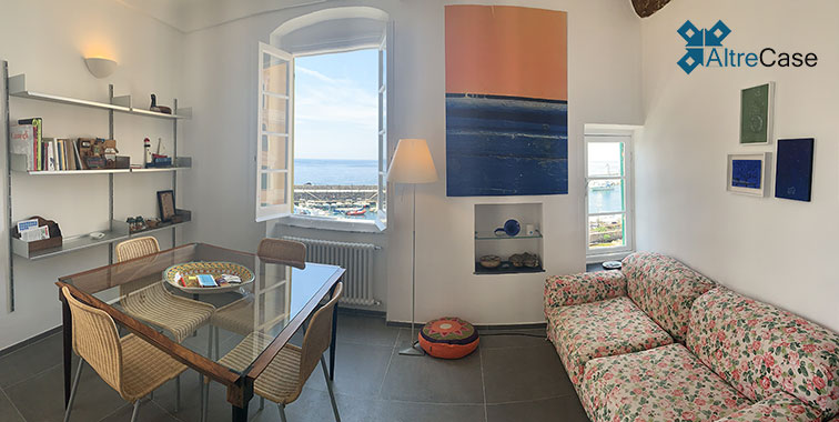 Piccolo gioiello sul porto di Camogli