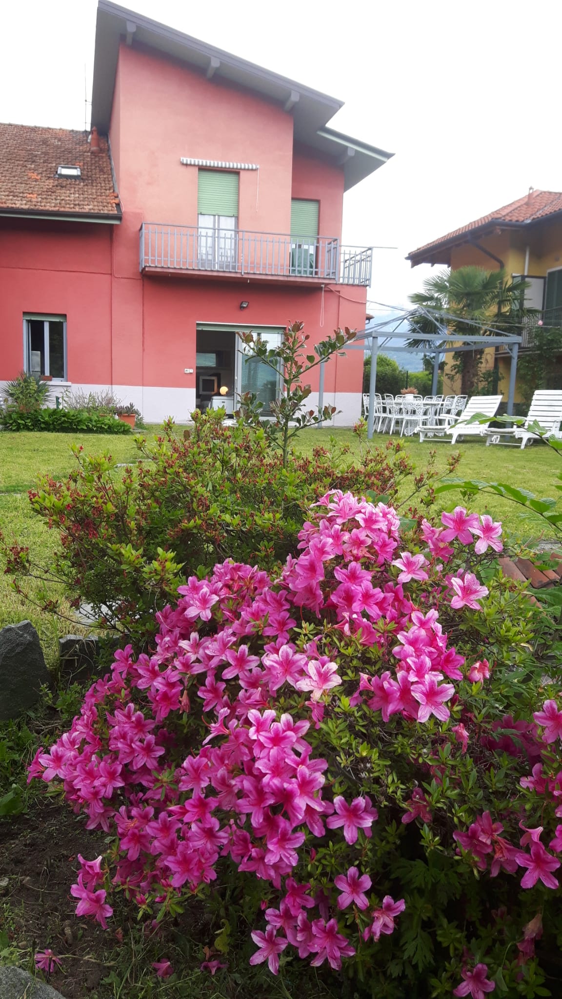 Lago Maggiore Appartamento con giardino