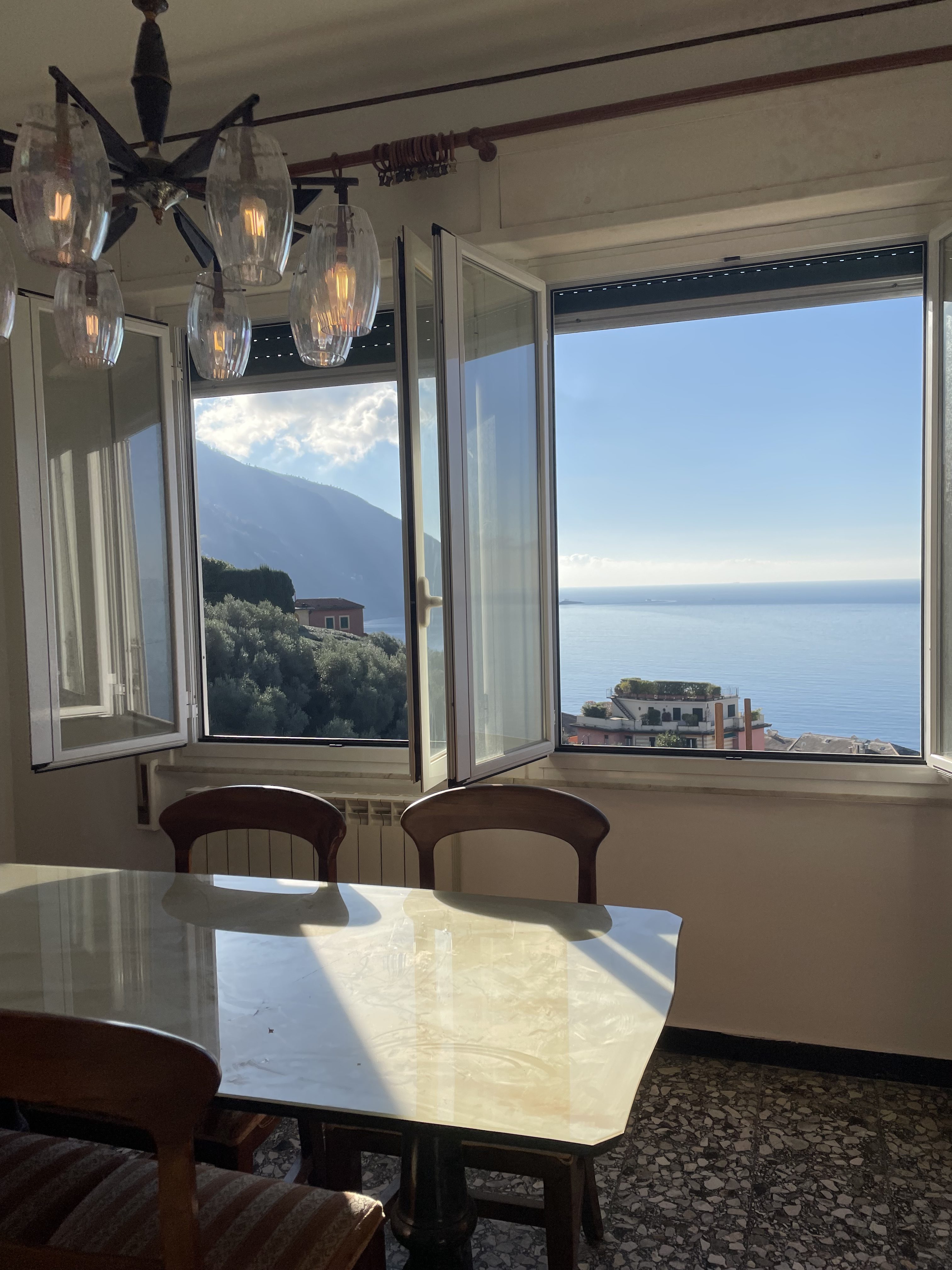 Camogli appartamento con giardino e vista da sogno sul mare