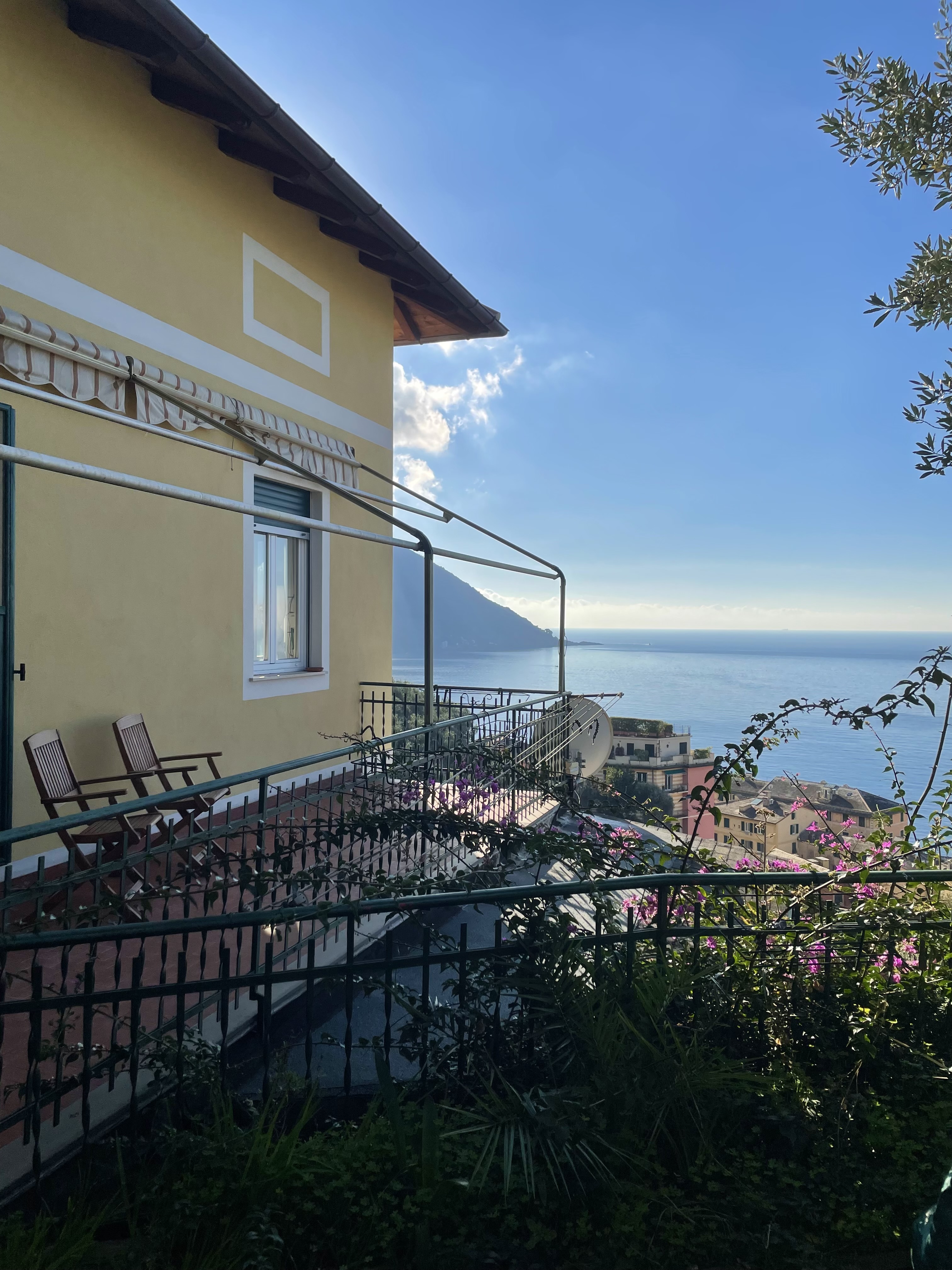 Camogli appartamento con giardino e vista da sogno sul mare