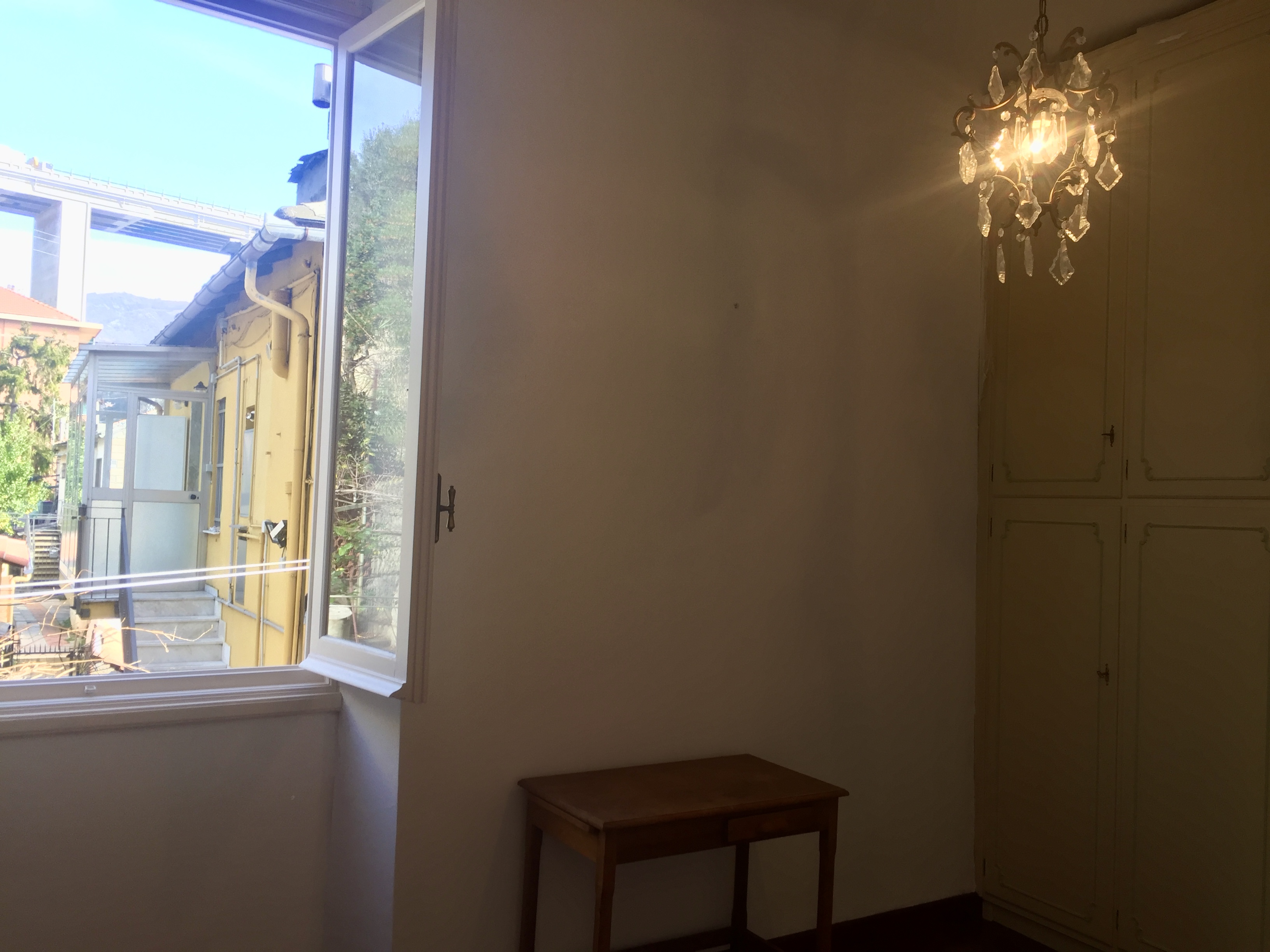 Genova Borgoratti ampio e luminoso appartamento