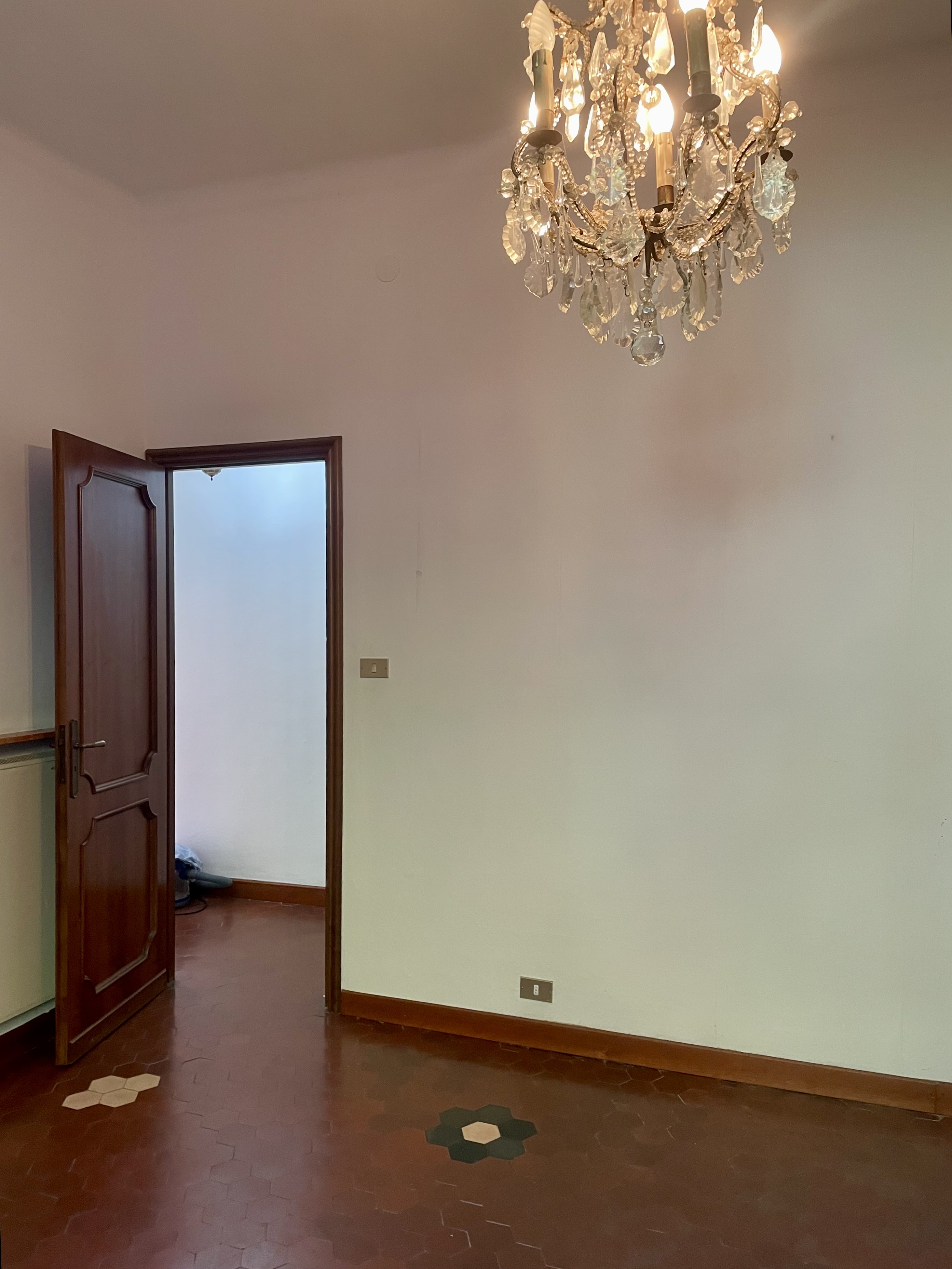 Genova Borgoratti ampio e luminoso appartamento