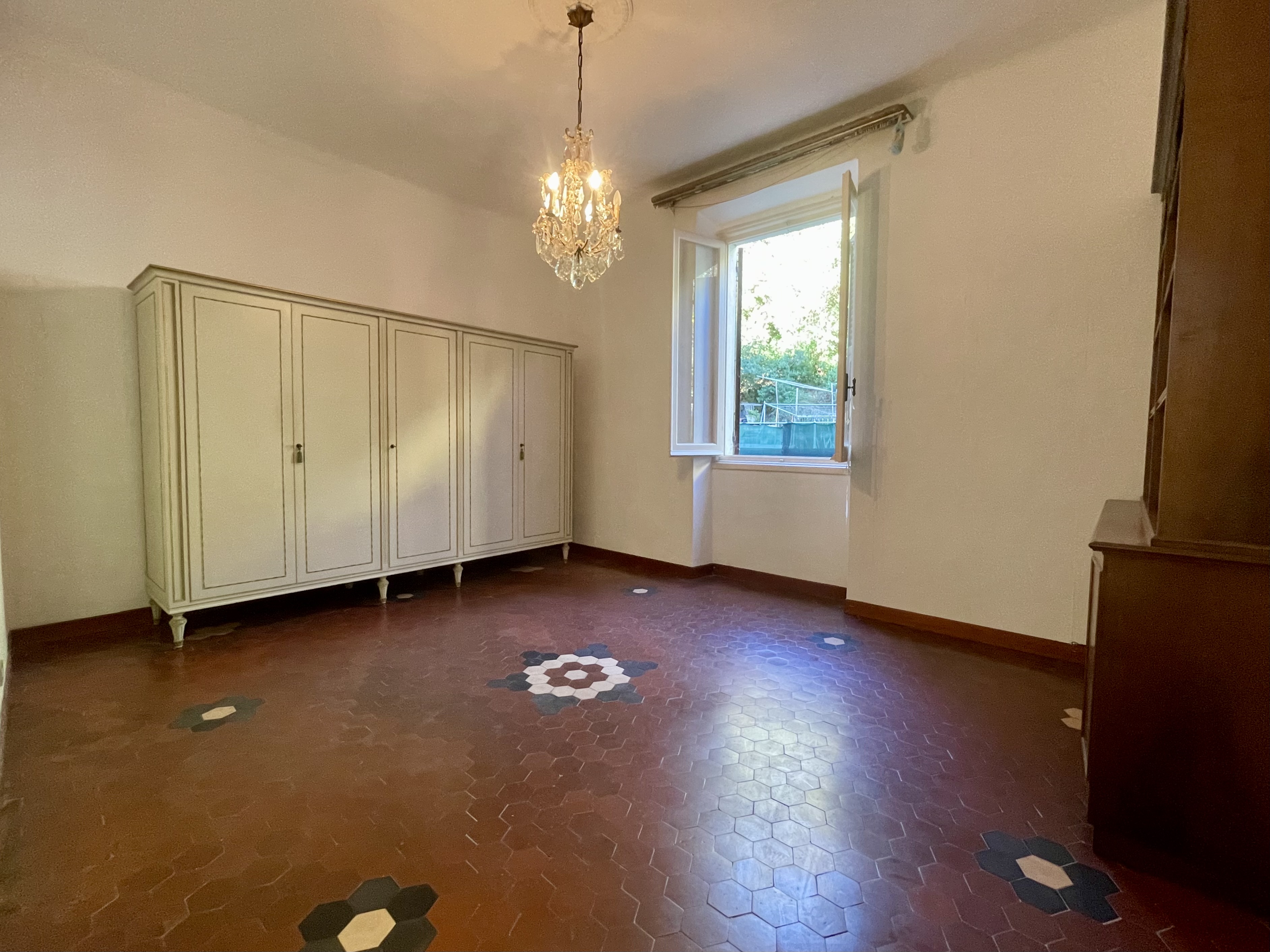 Genova Borgoratti ampio e luminoso appartamento