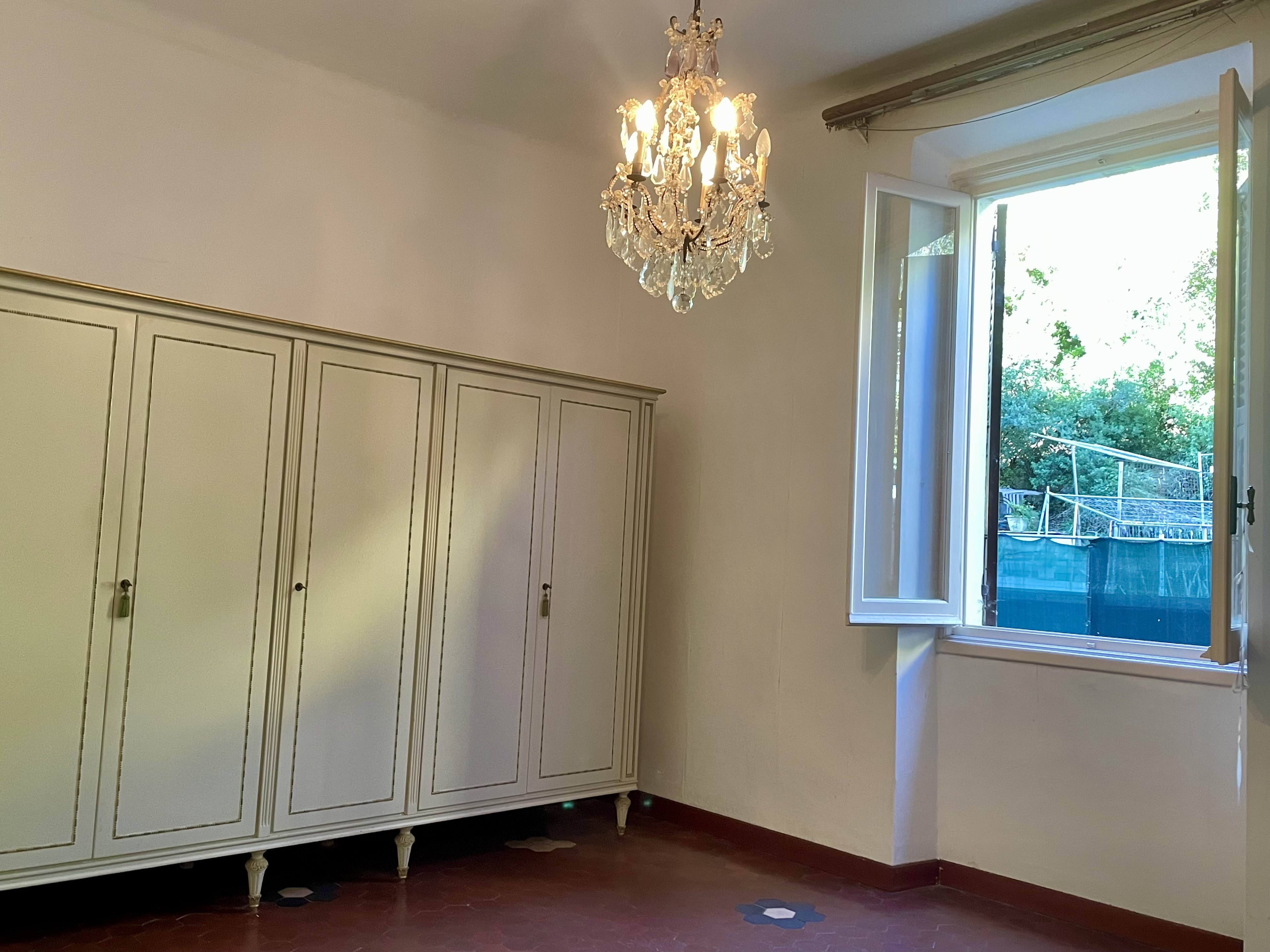 Genova Borgoratti ampio e luminoso appartamento