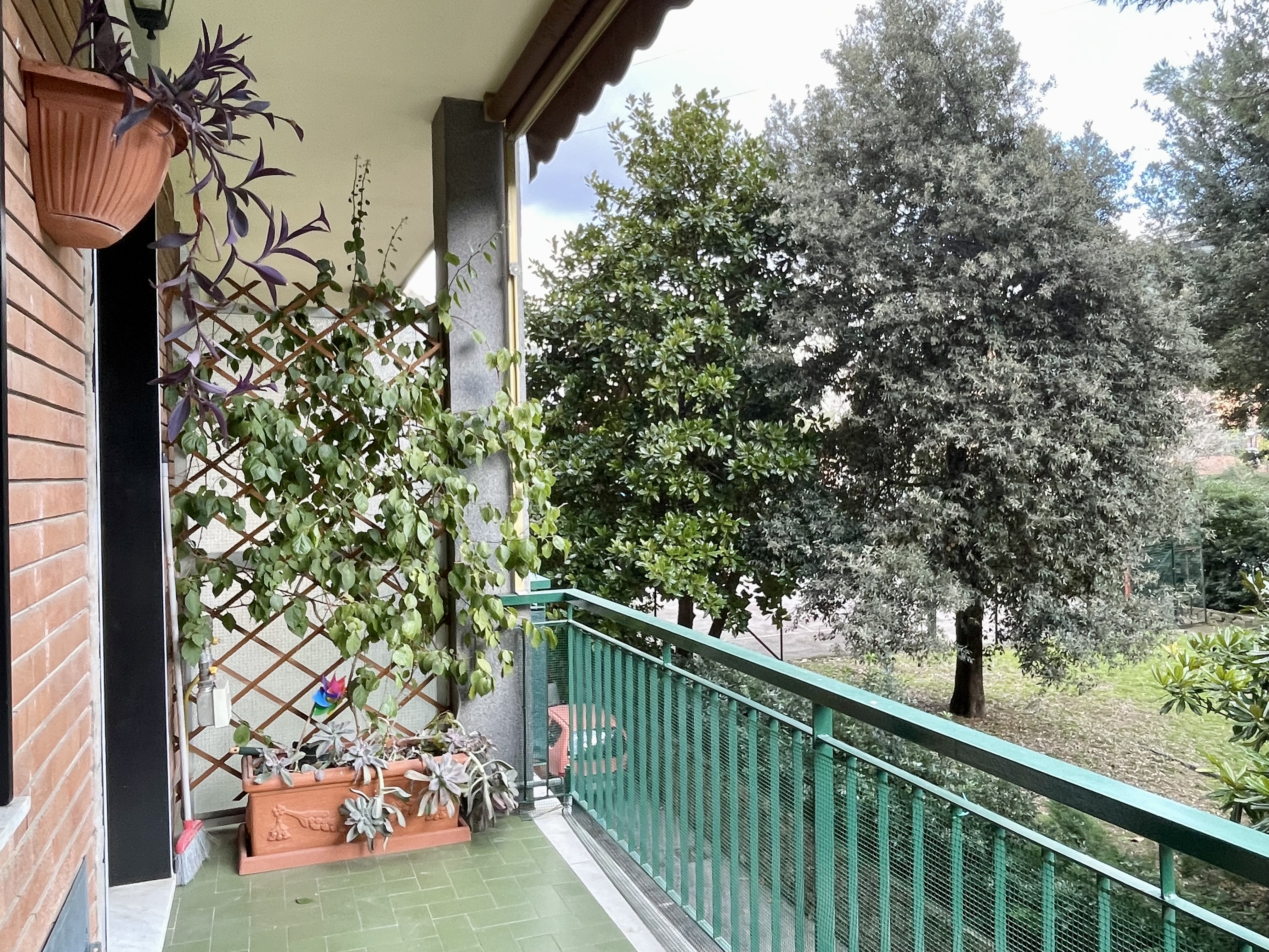 Recco delizioso appartamento con balcone