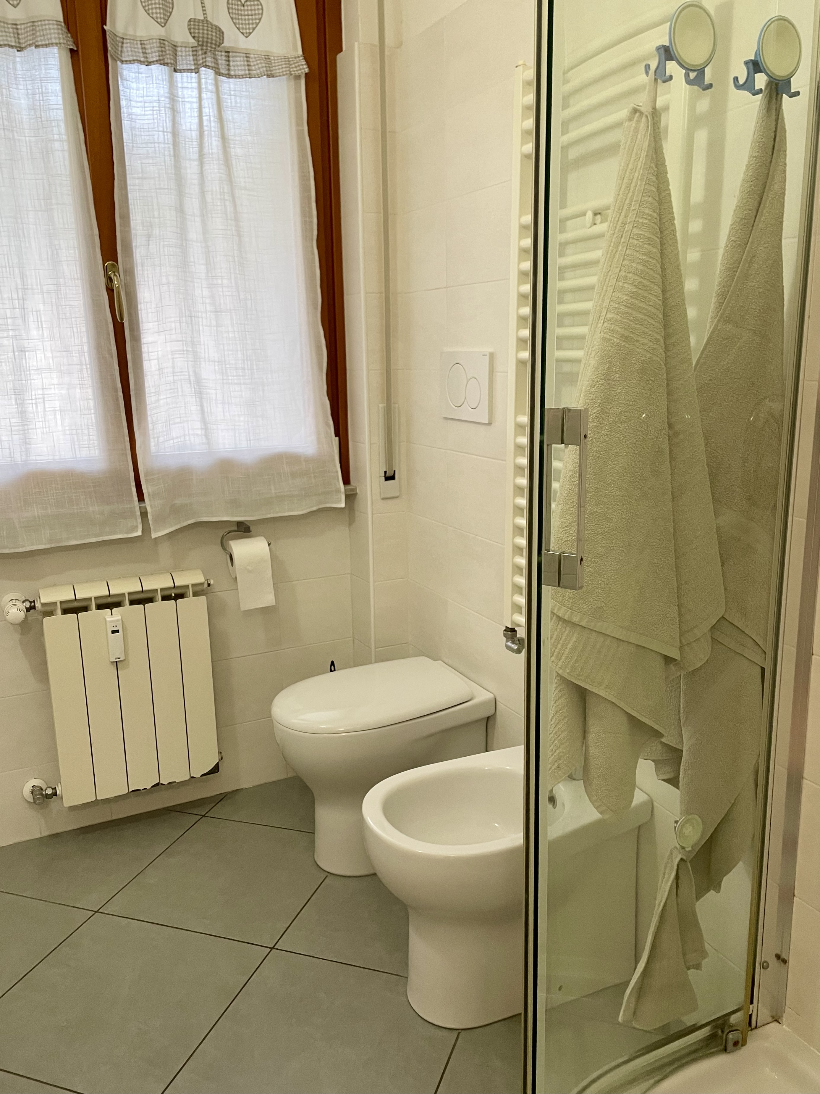 Recco delizioso appartamento con balcone