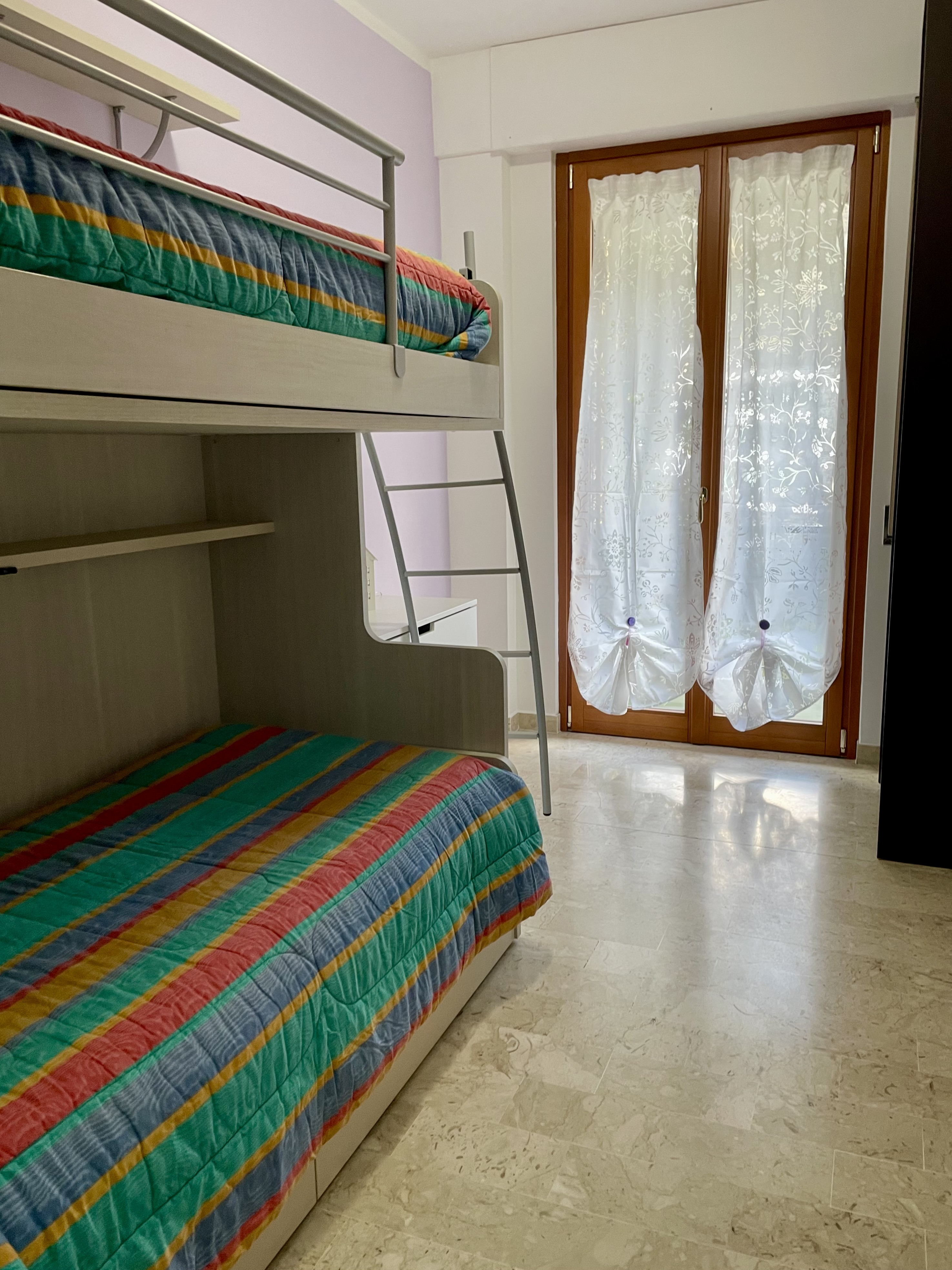 Recco delizioso appartamento con balcone