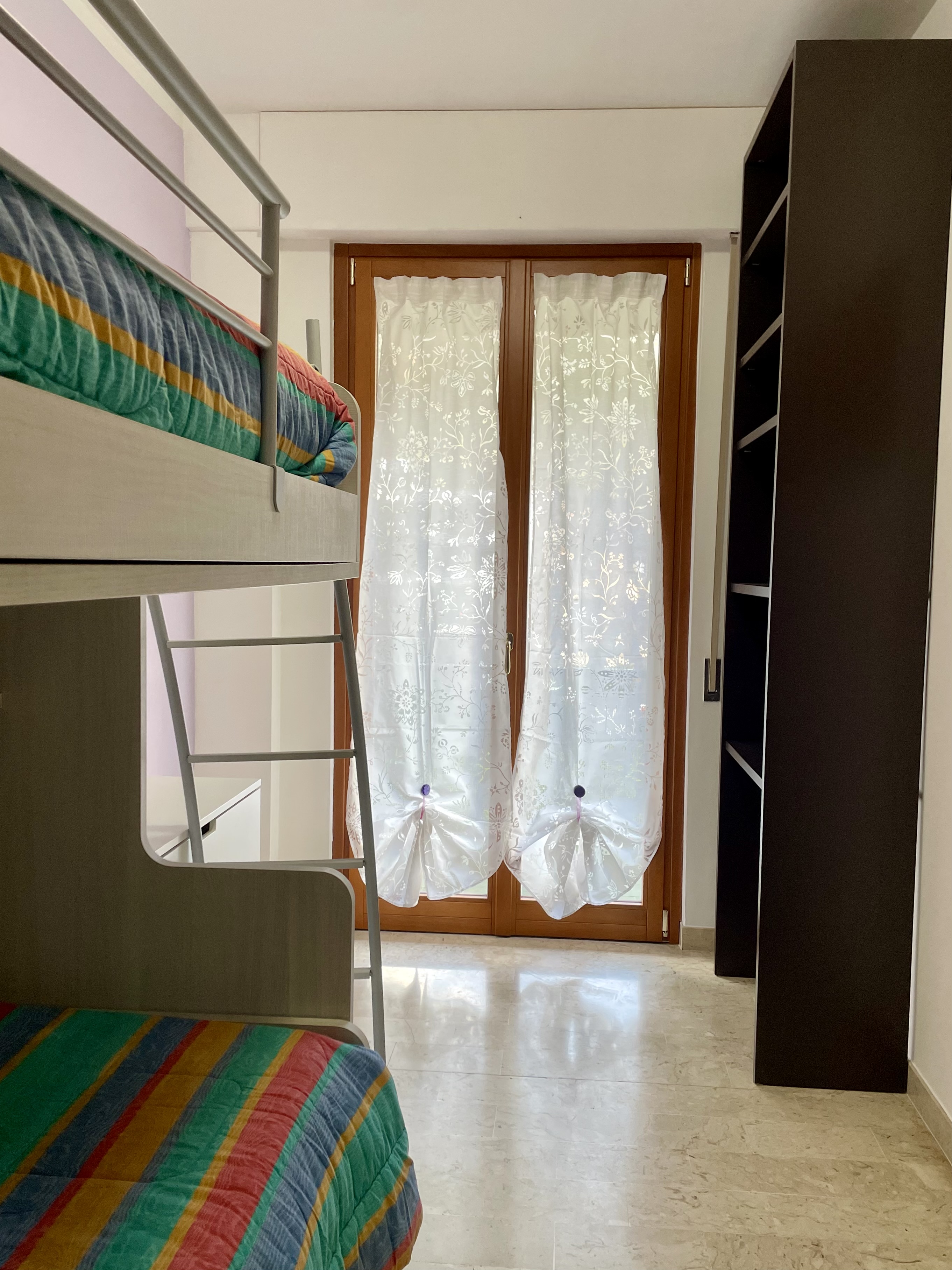 Recco delizioso appartamento con balcone