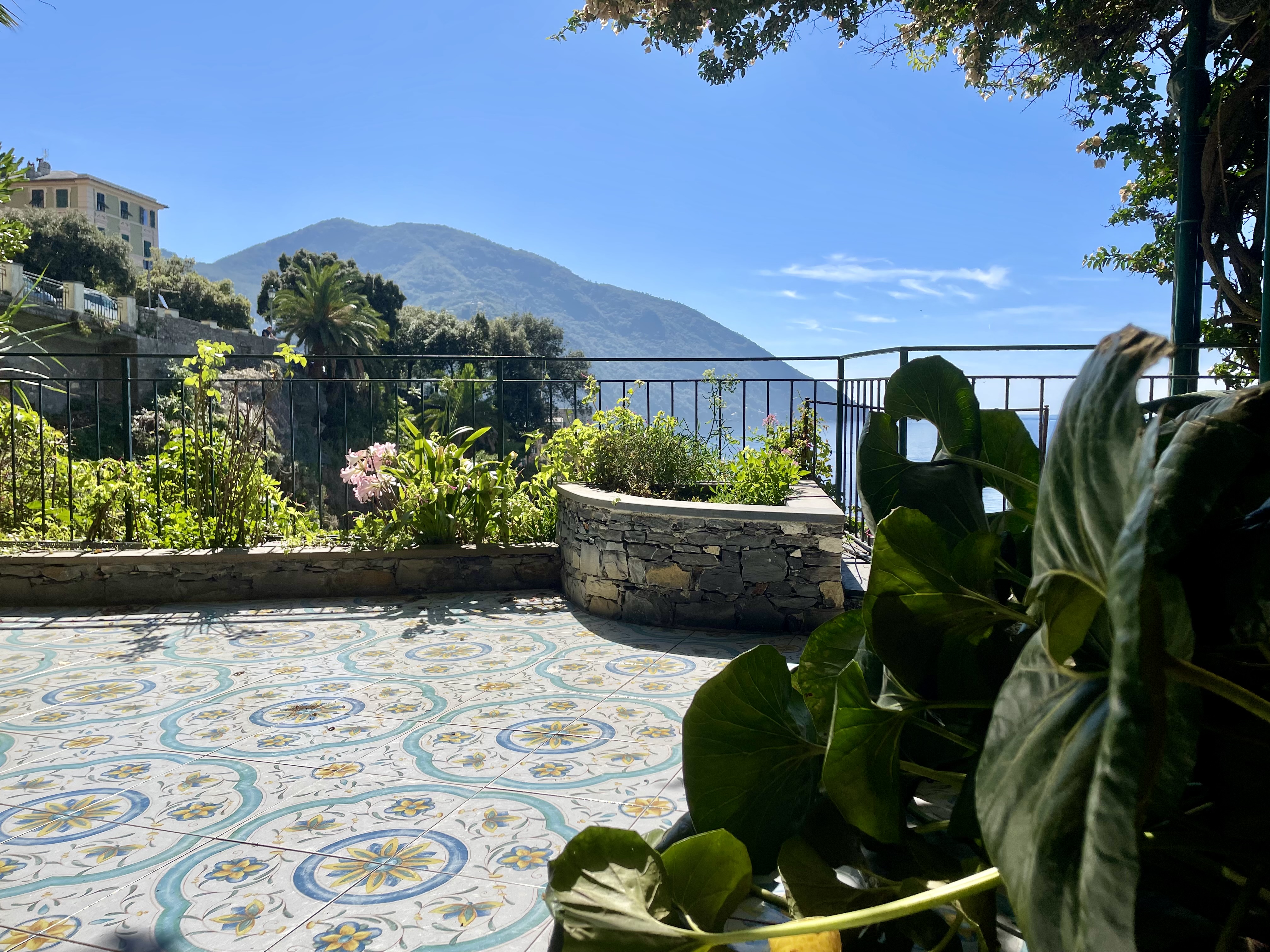 Camogli indimenticabile terrazza a picco sul mare