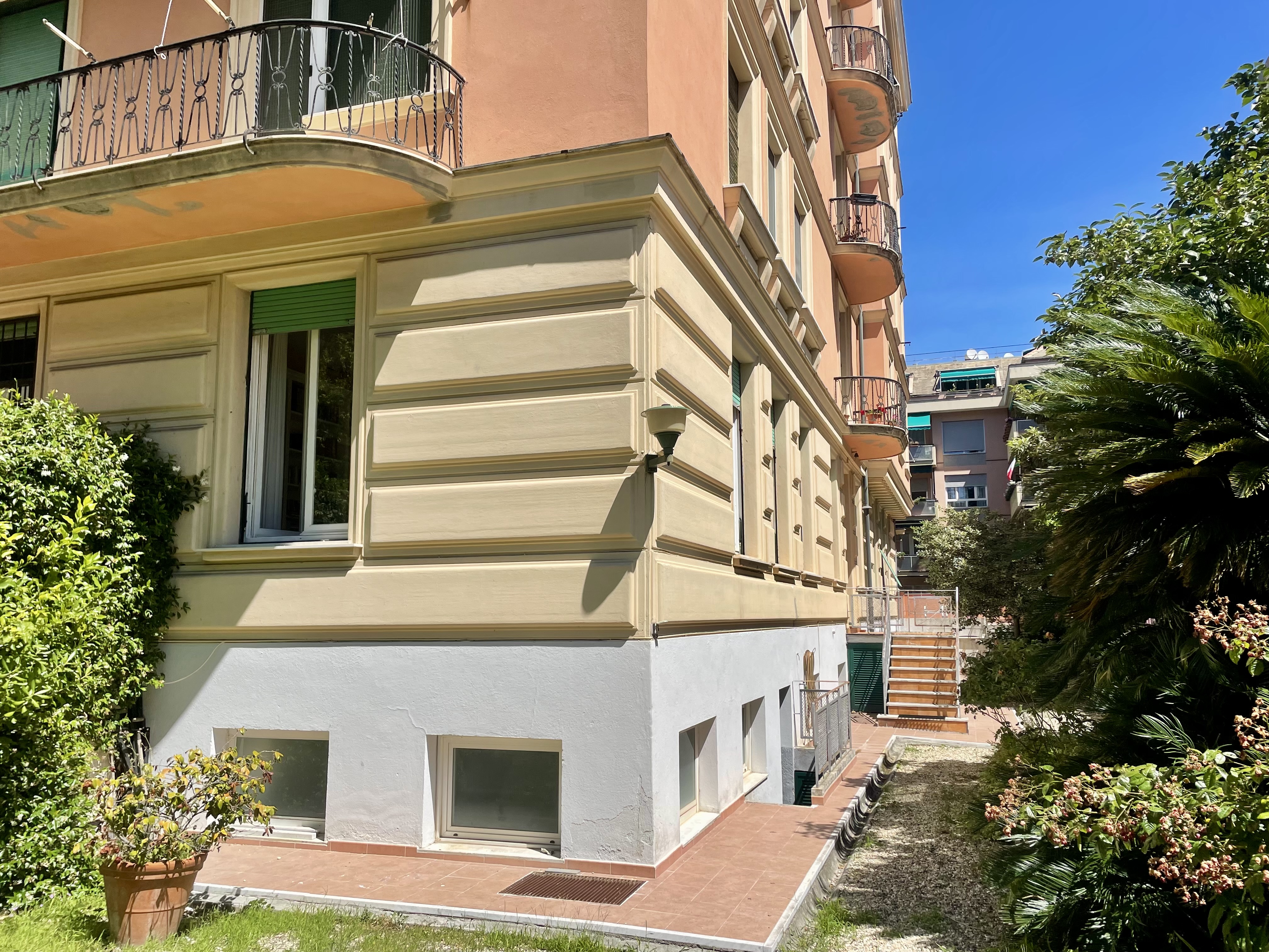 Genova Albaro via Byron