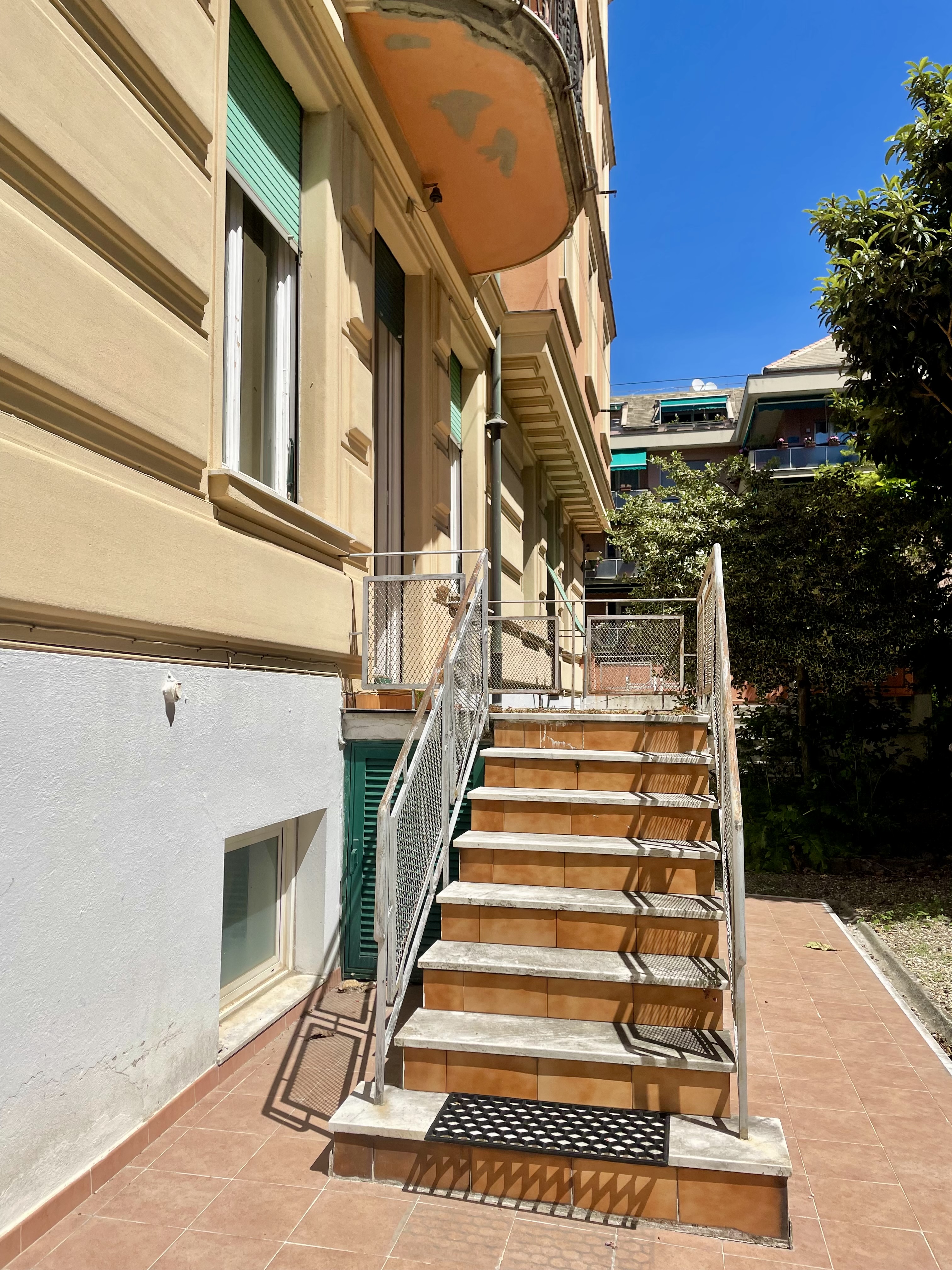 Genova Albaro via Byron