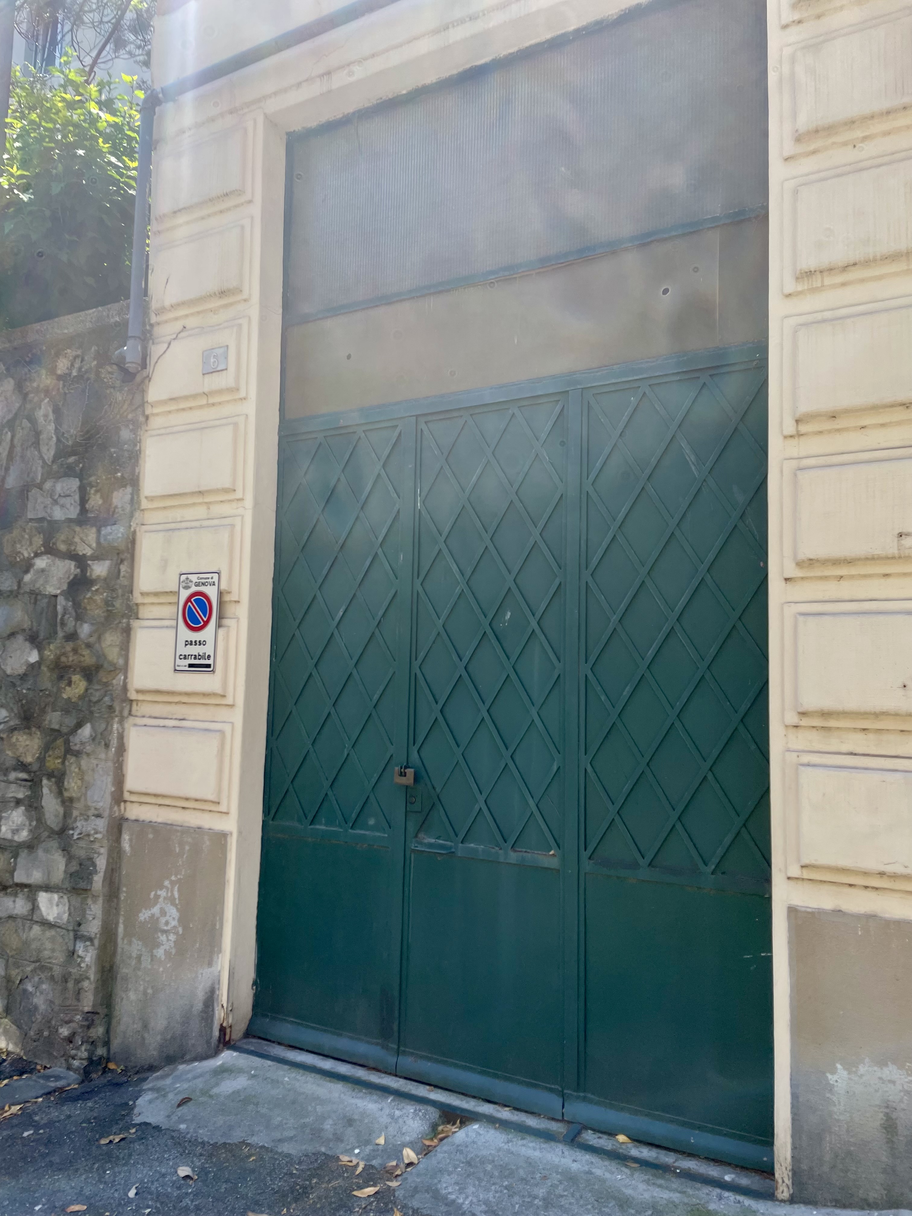 Genova Albaro via Byron